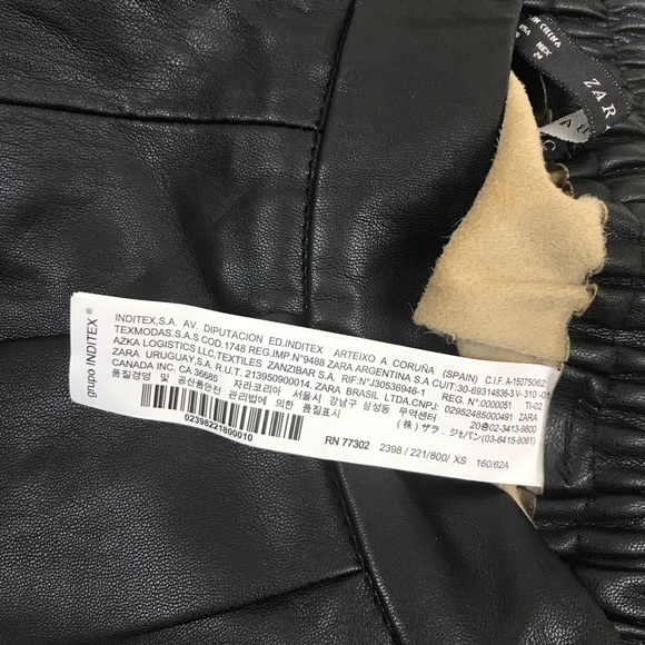 Zara high waist pleated faux leather shorts XS - Picture 8 of 8